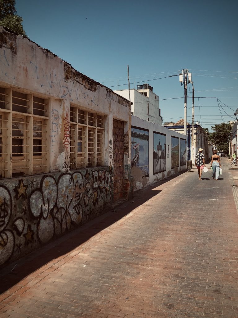 ruelle graffitis colombie